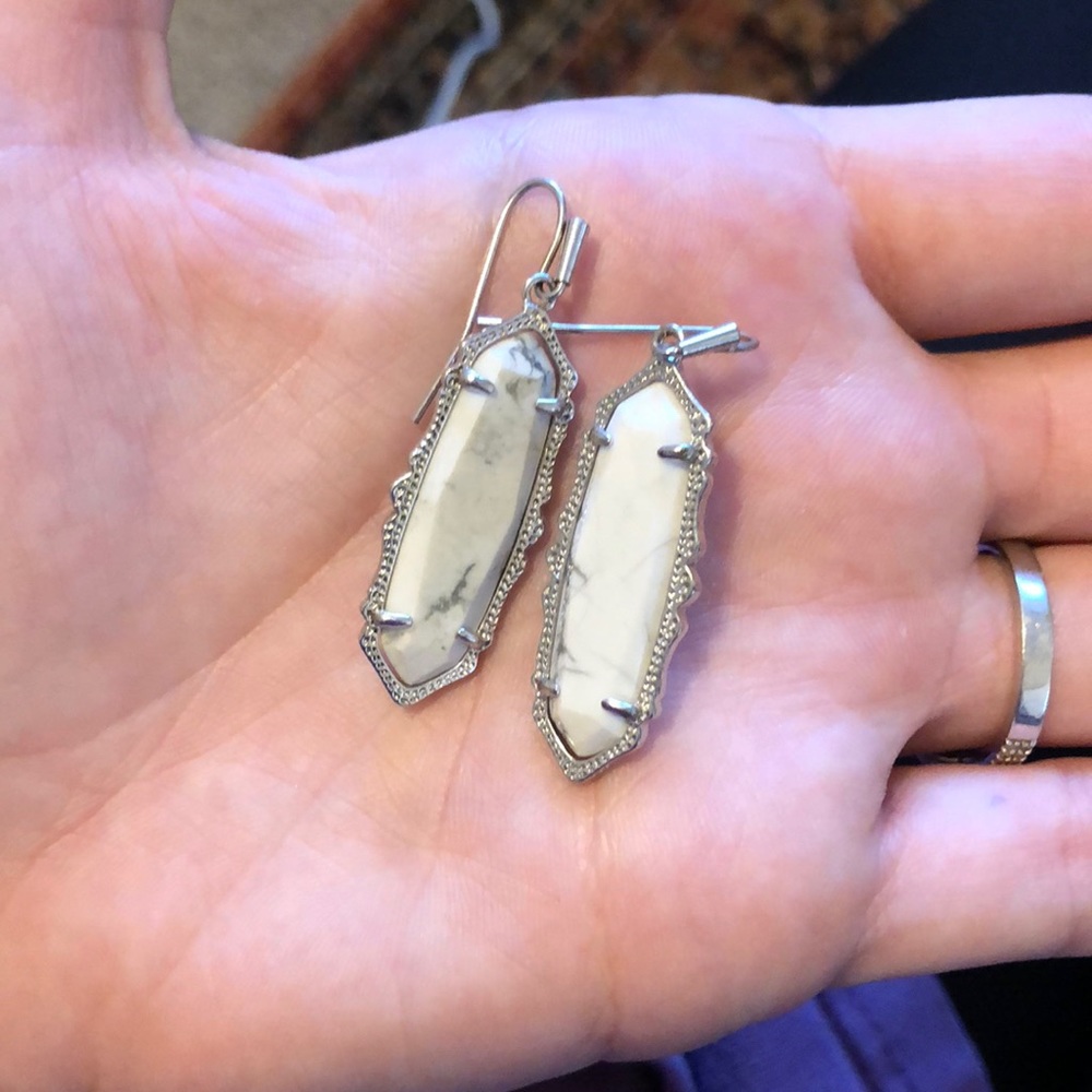 RARE Discontinued  Kendra Scott Howlite Earrings